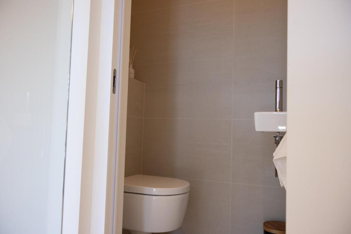 Brand New Apartment Sint-Niklaas Dış mekan fotoğraf